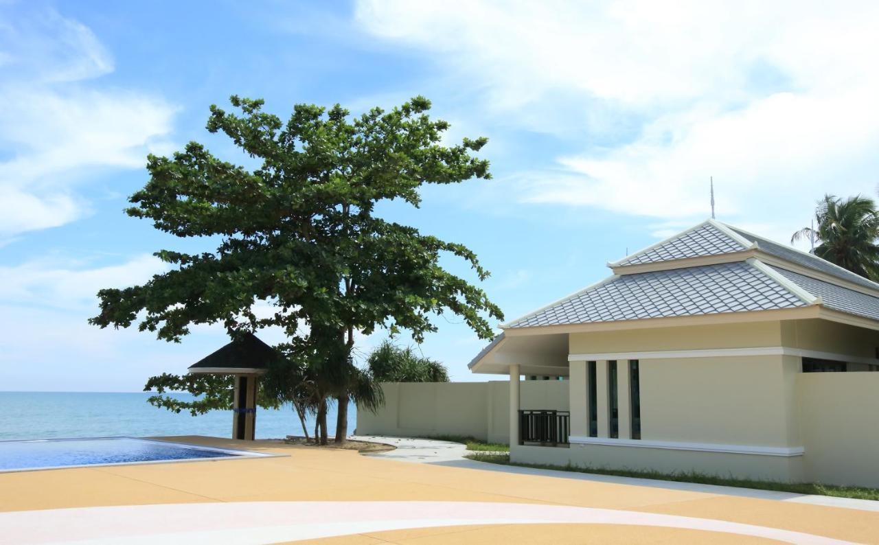 Wis Beach Khanom Buitenkant foto